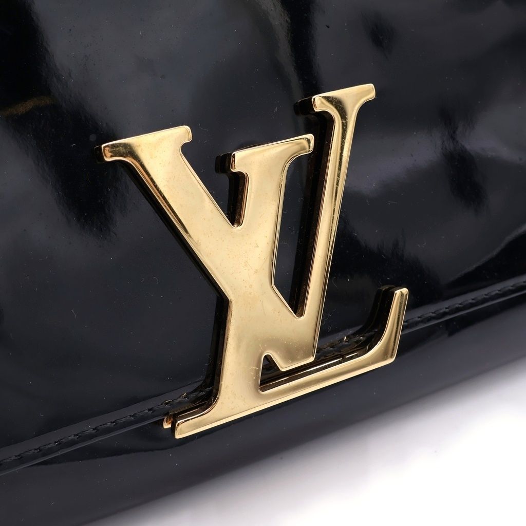 Louis Vuitton Vernis Pochette e East West NM Clutch Handbag Black — view 6