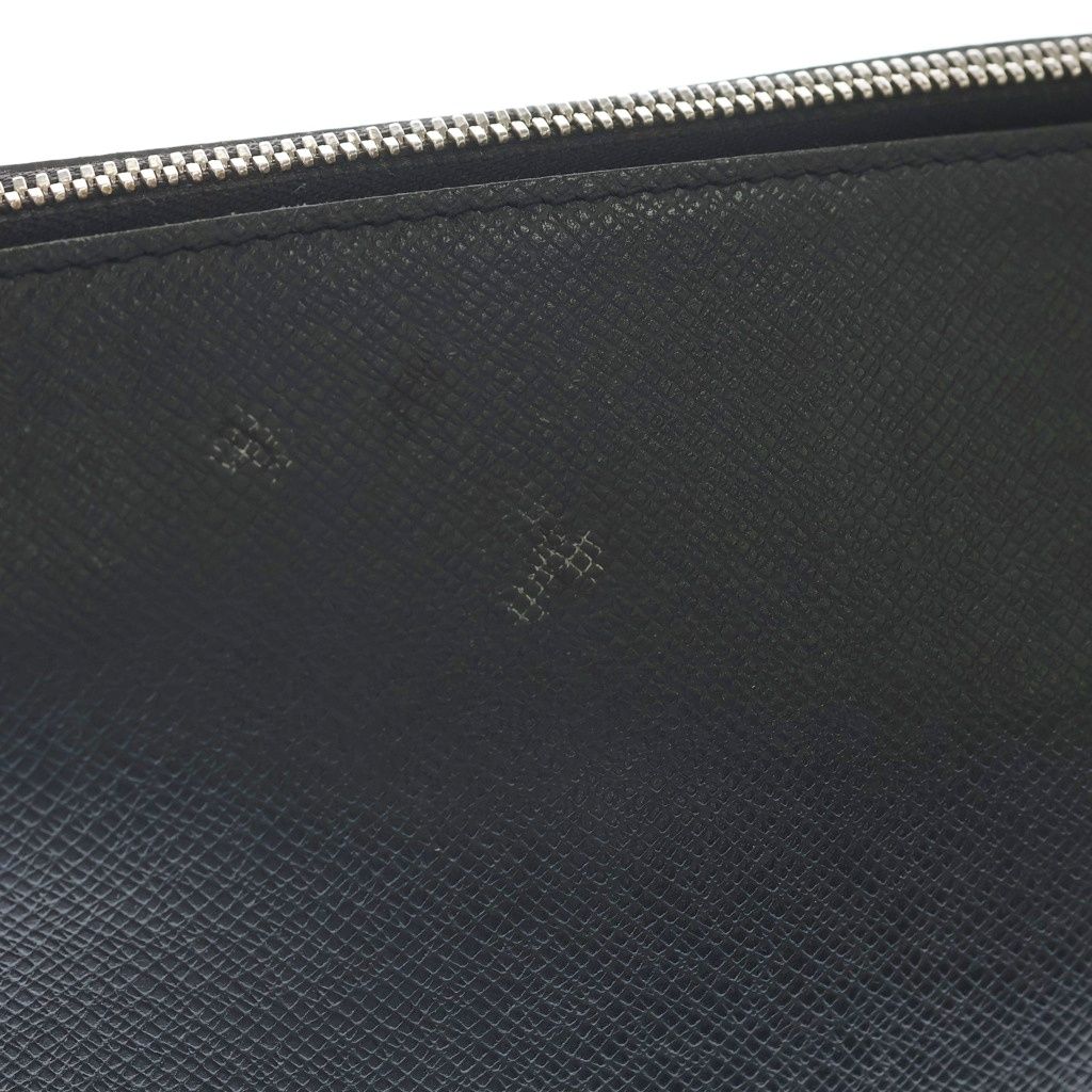 Louis Vuitton Taiga Grigori Messenger PM Leather Shoulder Bag Black — view 7