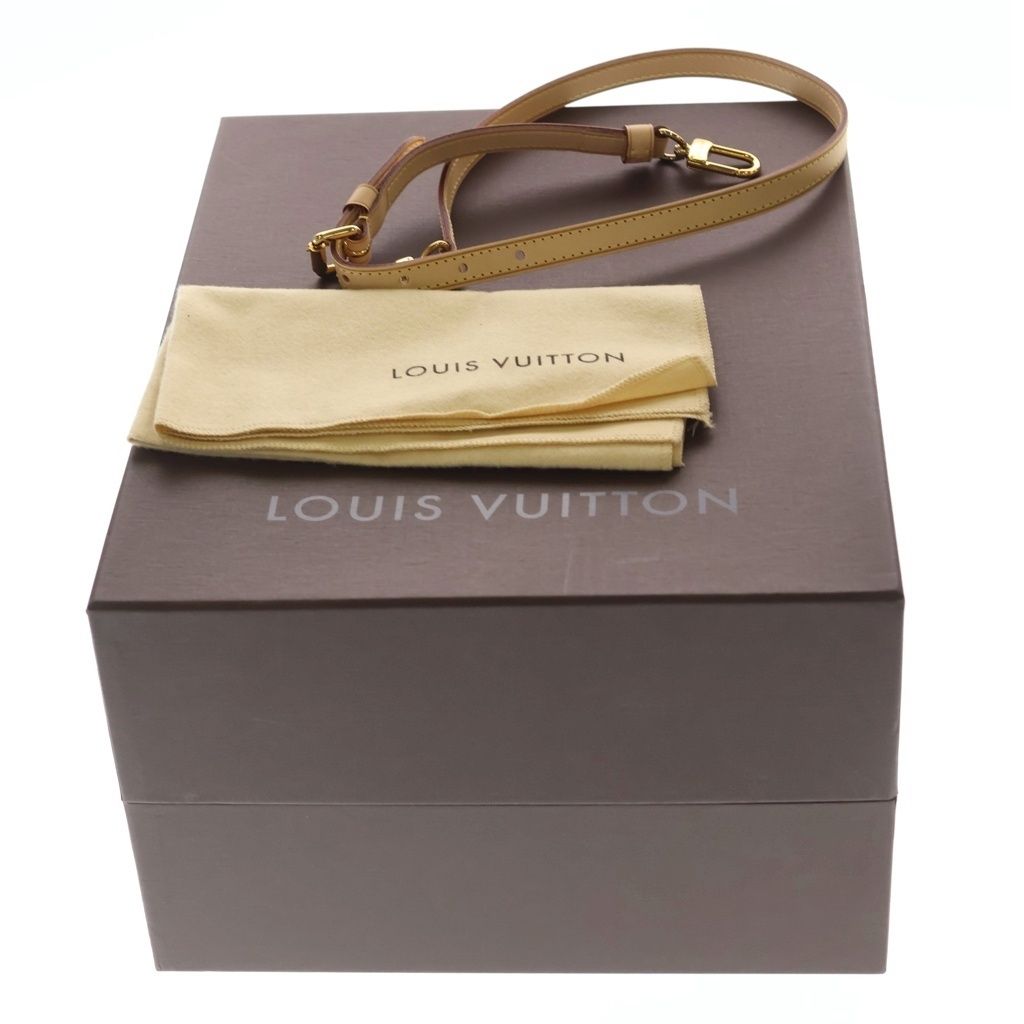 Louis Vuitton Monogram Vernis Blair MM Rouge Fauvist 2-Way Shoulder — view 8