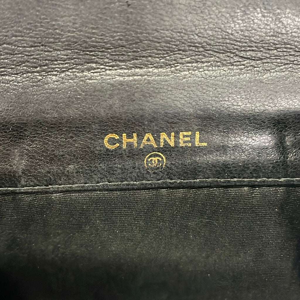Chanel Hook Wallet Black — view 5