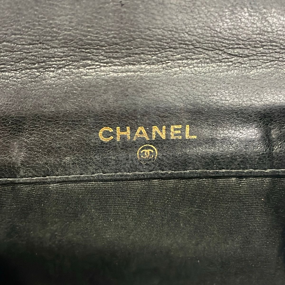 Chanel Hook Wallet Black — view 5
