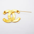 Chanel Brooch Vintage CC Logo Gold Plated — view 6