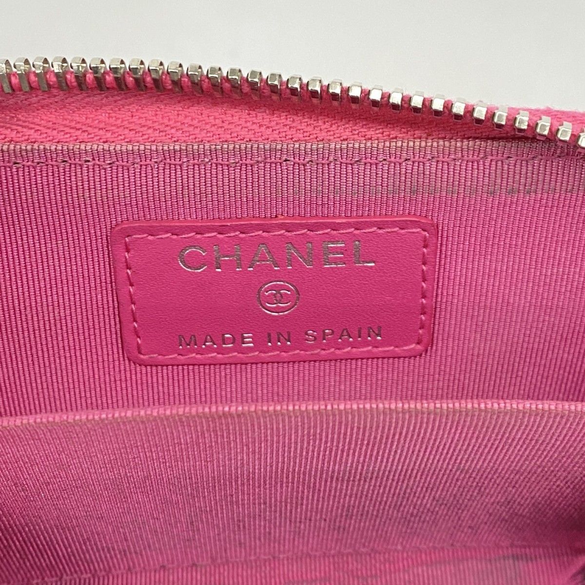 Chanel Coin Case Quilted Caviar Leather Pink Silver — view 4