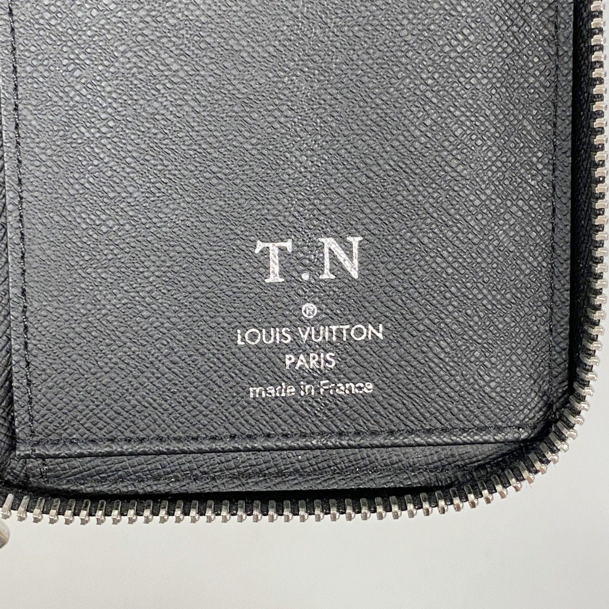 Louis Vuitton Wallet Epi Zippy Vertical Noir — view 4