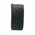 Louis Vuitton Wallet Taurillon Zippy Vertical Black