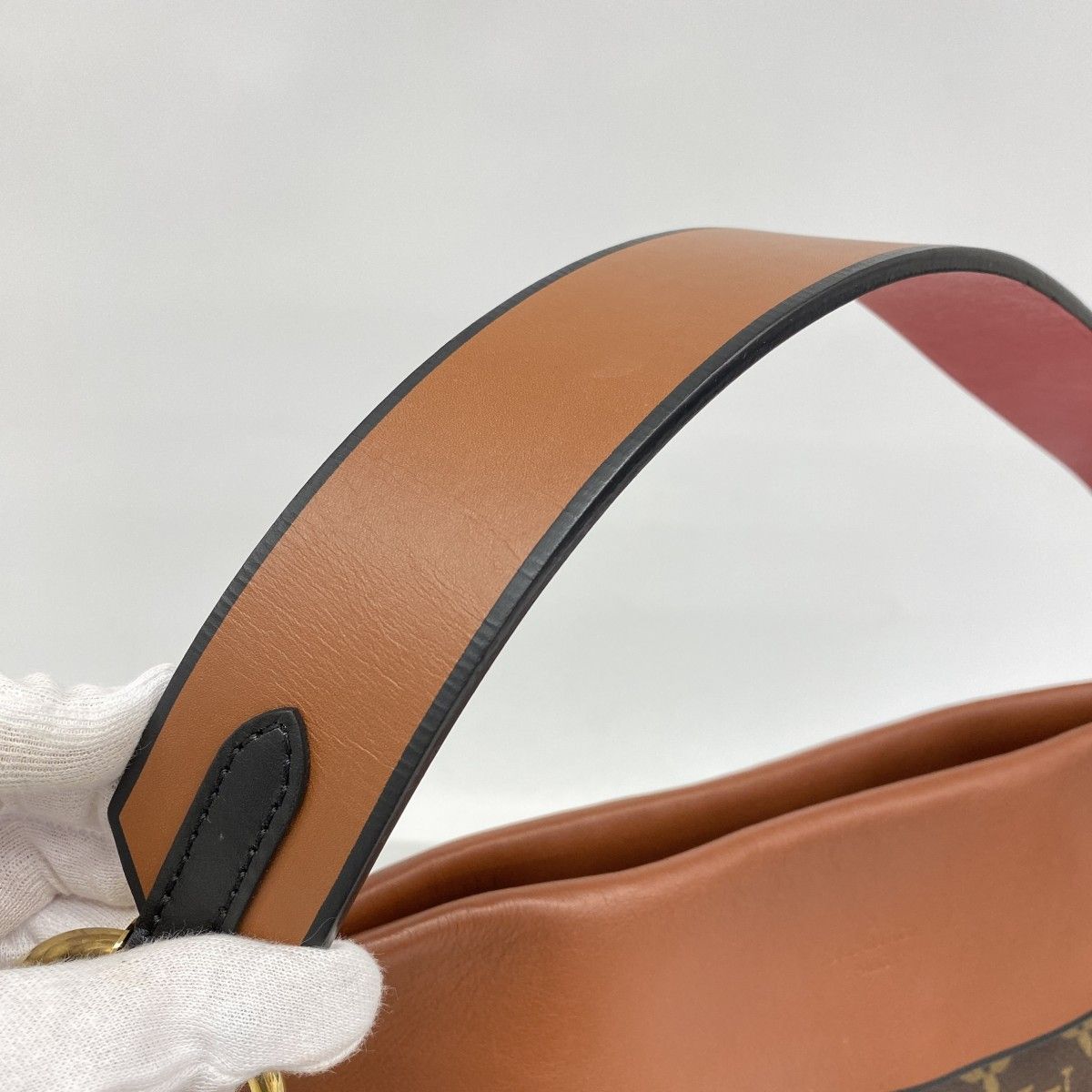 Louis Vuitton Handbag Monogram Tui Roulis Hobo Caramel — view 7