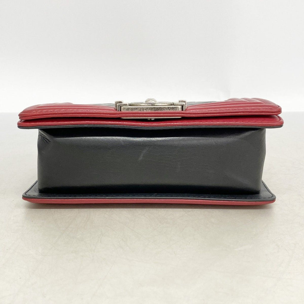Chanel Shoulder Bag Boy Lambskin Black Red Silver — view 3
