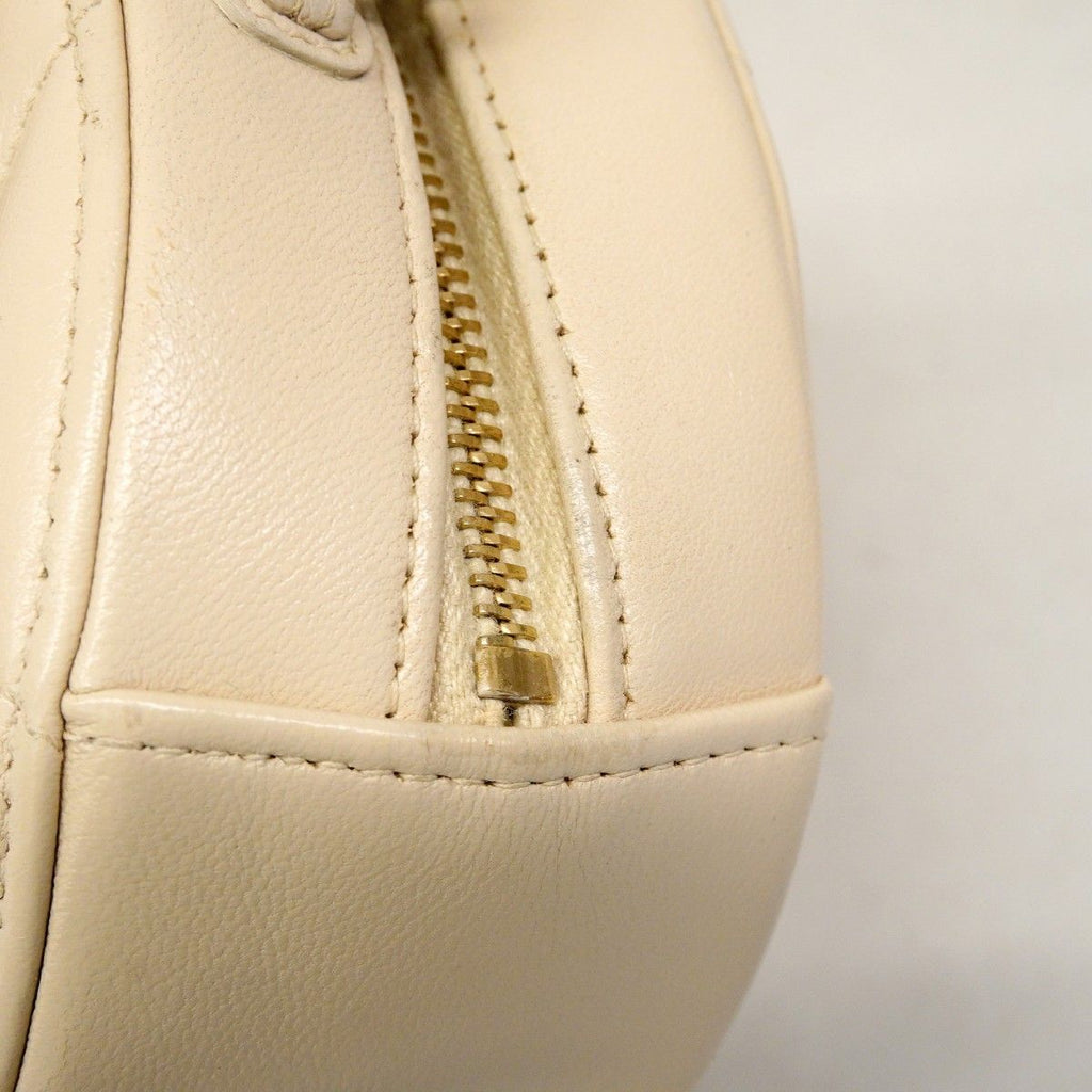 Chanel Shoulder Bag 19 Lambskin Ivory Gold Silver — view 8