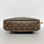 Louis Vuitton Shoulder Bag Monogram Mabillon Brown — view 3