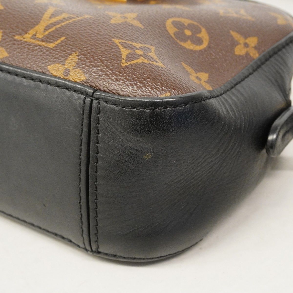 Louis Vuitton Shoulder Bag Monogram Saintonge Brown Black Cles — view 6