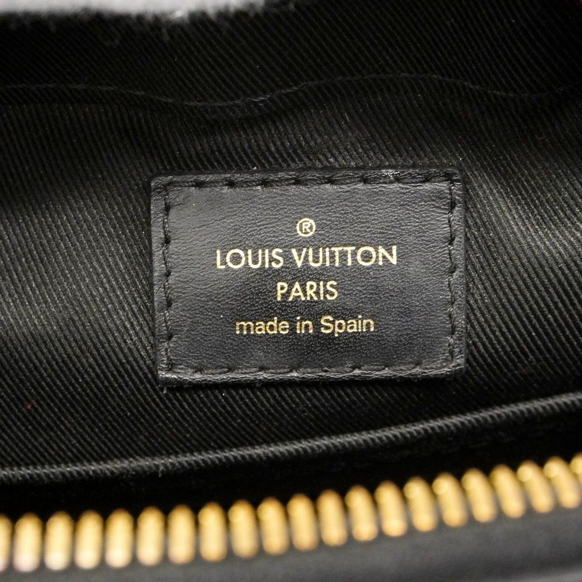 Louis Vuitton Shoulder Bag Monogram Saintonge Brown Black Cles — view 5
