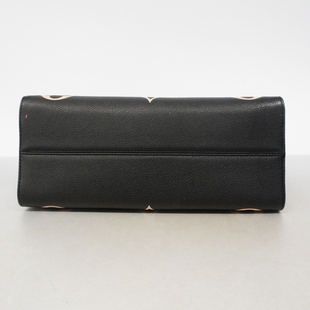 Louis Vuitton Tote Monogram Empreinte Bicolor On The Go MM Black Beige 2-Way — view 3