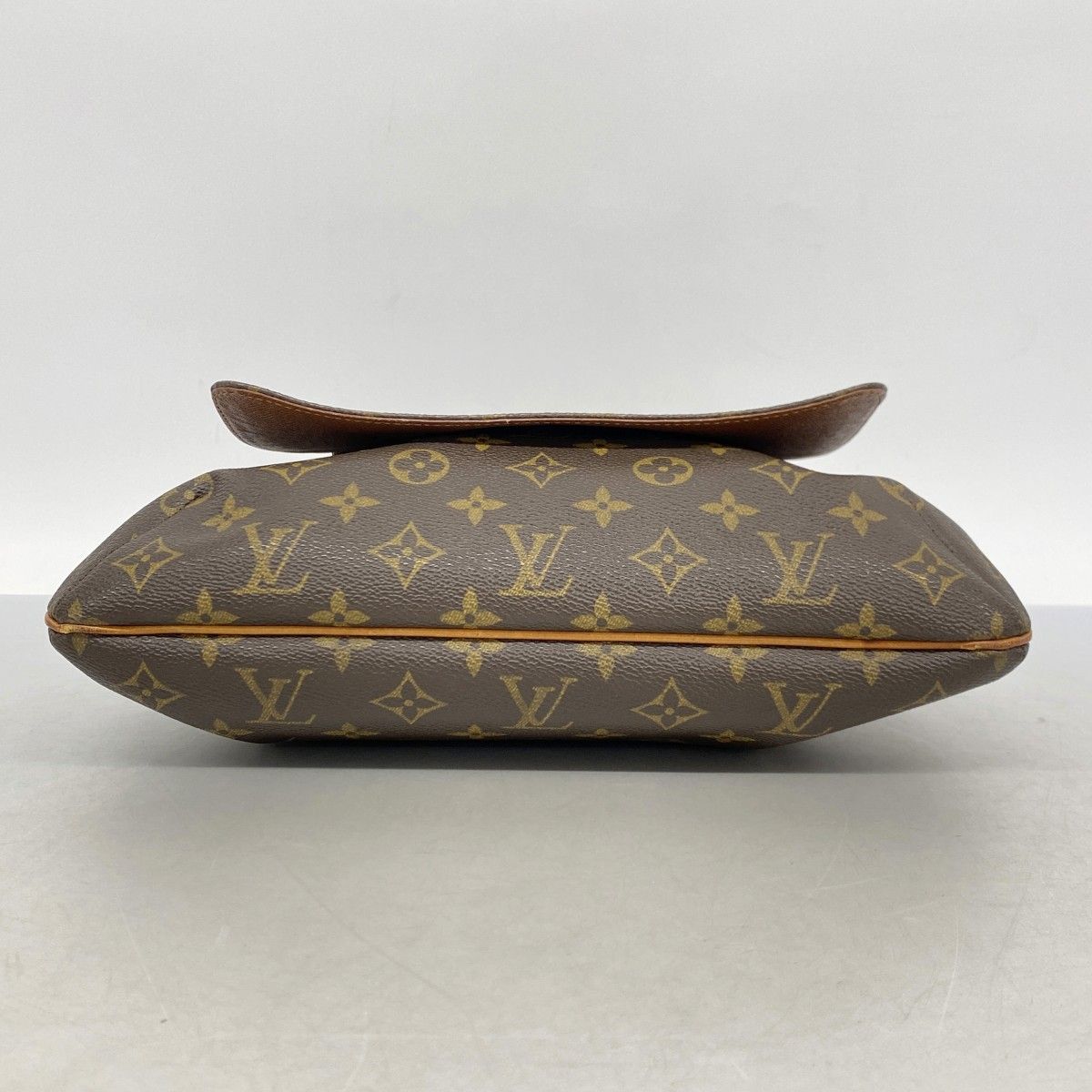 Louis Vuitton Shoulder Bag Monogram Musette Brown — view 3