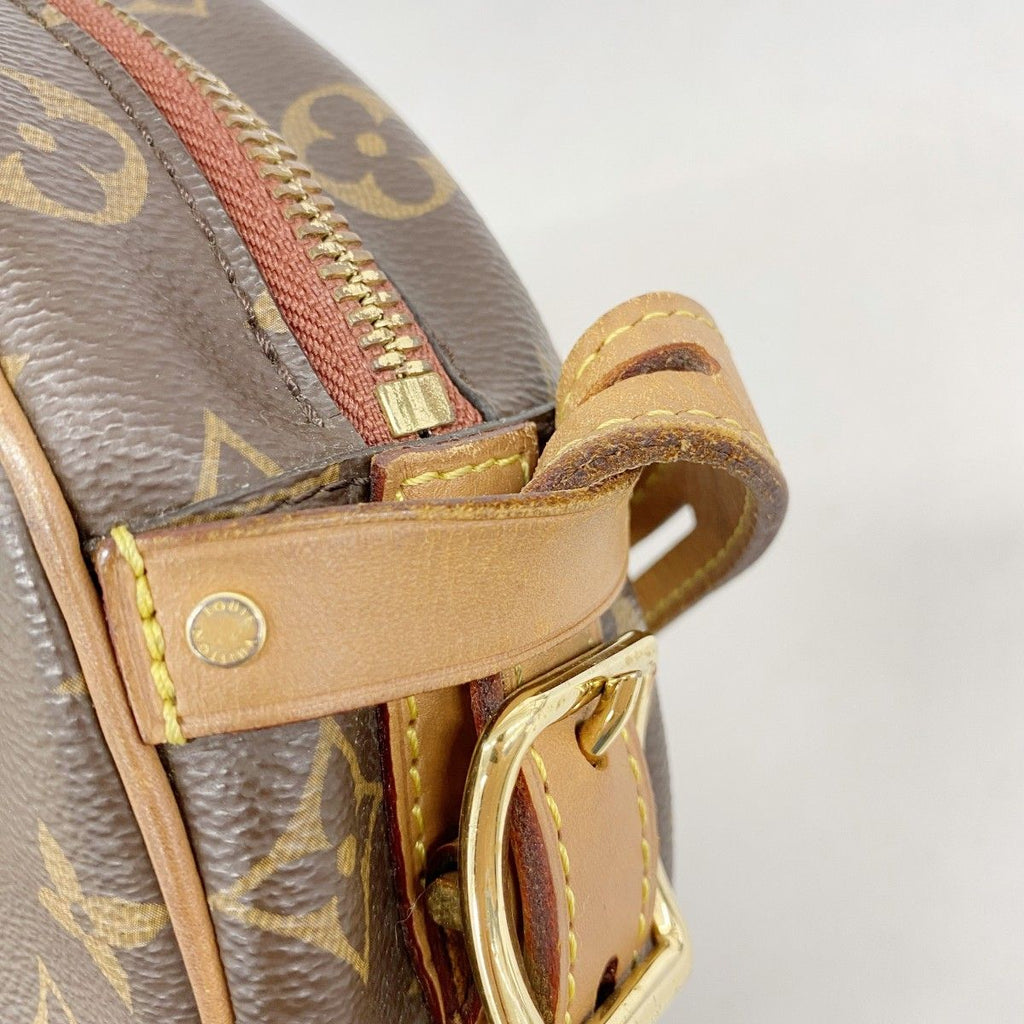 Louis Vuitton Shoulder Bag Monogram Boite Chapel MM Brown — view 9
