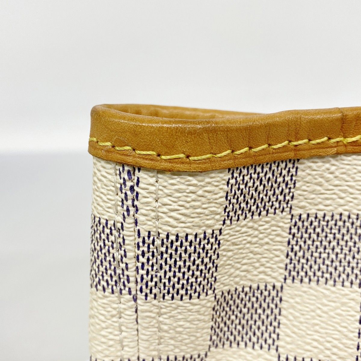 Louis Vuitton Tote Damier Azur Neverfull MM White — view 7