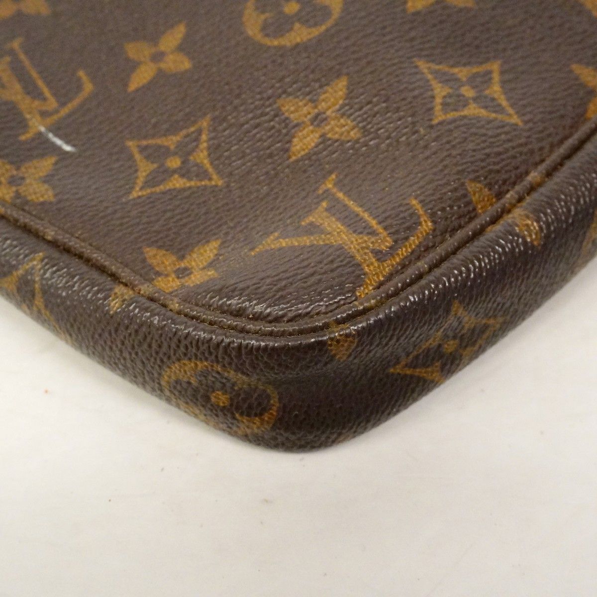 Louis Vuitton Pouch Monogram Pochette Brown — view 9