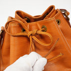 Louis Vuitton Shoulder Bag Epi Petit Noe Cipango Gold — view 8