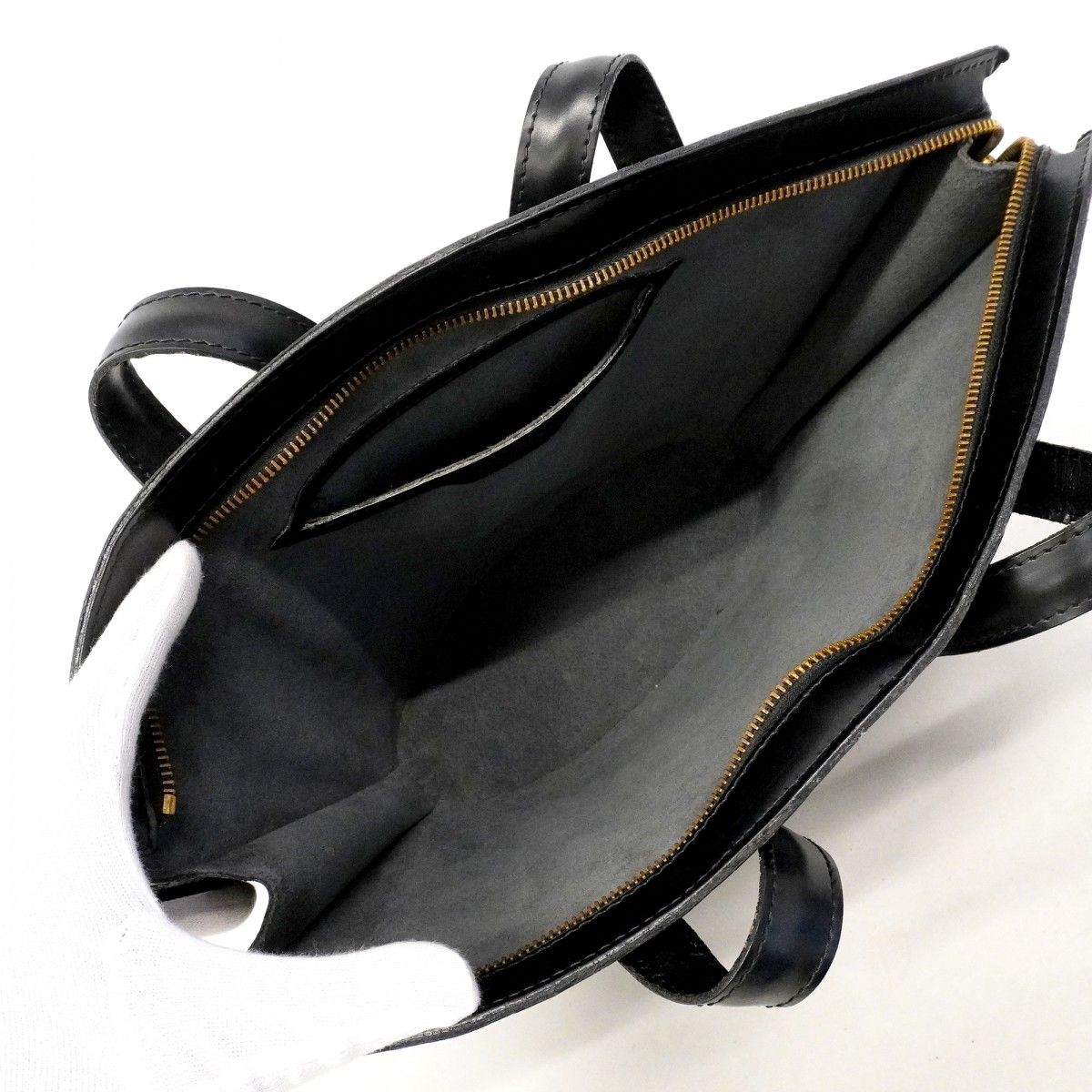 Louis Vuitton Handbag Epi Saint Jacques Noir — view 4