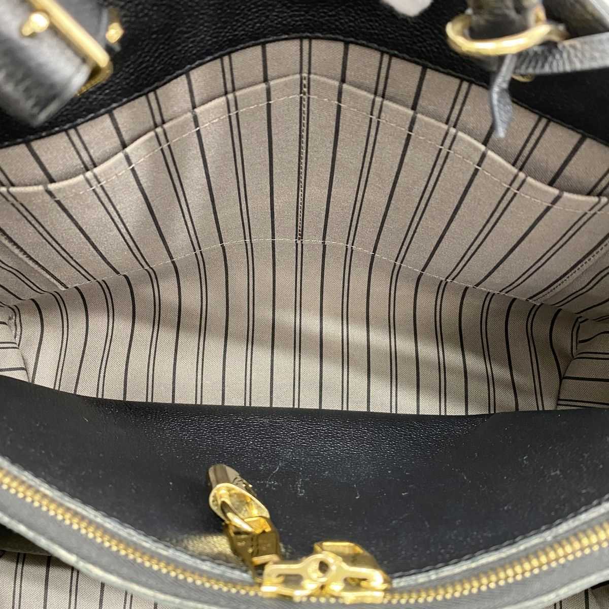 Louis Vuitton Handbag Monogram Empreinte Montaigne GM Noir — view 4