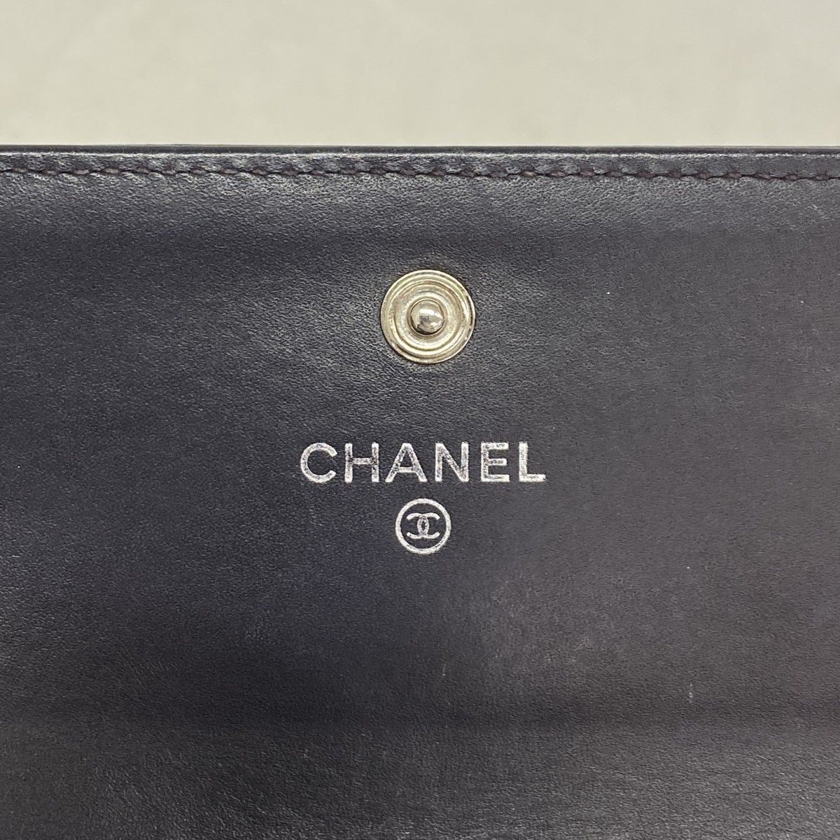 Chanel Wallet Caviar Leather Purple Silver — view 4