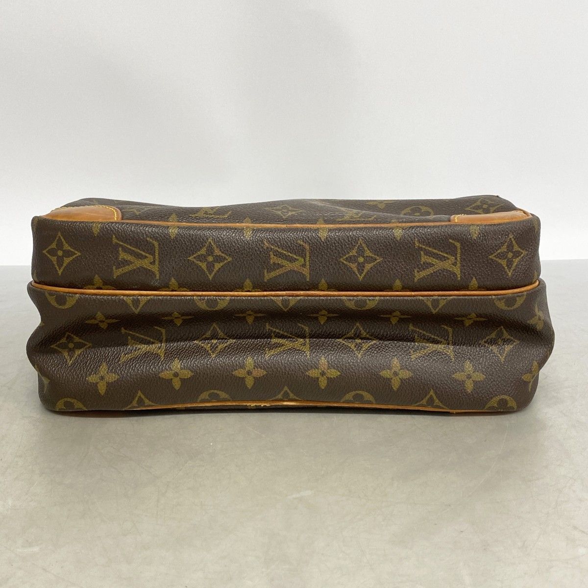 Louis Vuitton Shoulder Bag Monogram Nile Brown — view 3