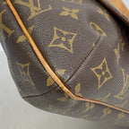 Louis Vuitton Shoulder Bag Monogram Musette Brown — view 6