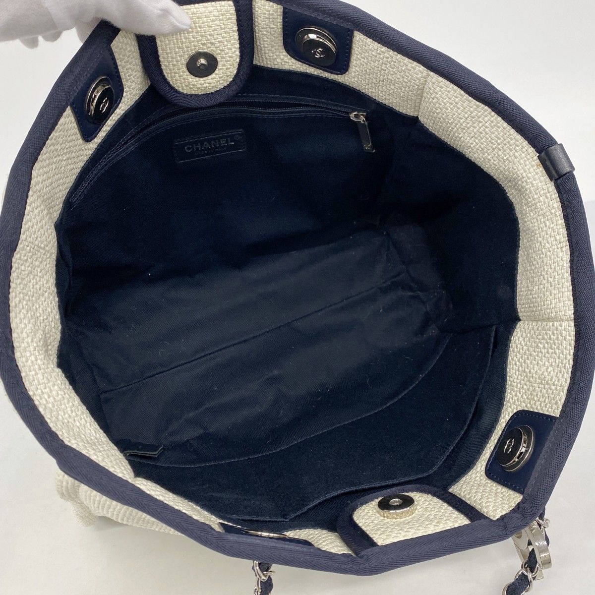 Chanel Chain Tote Deauville Straw Ivory Navy Silver — view 4