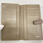 Chanel Wallet Quilted Caviar Leather Beige Silver — view 3