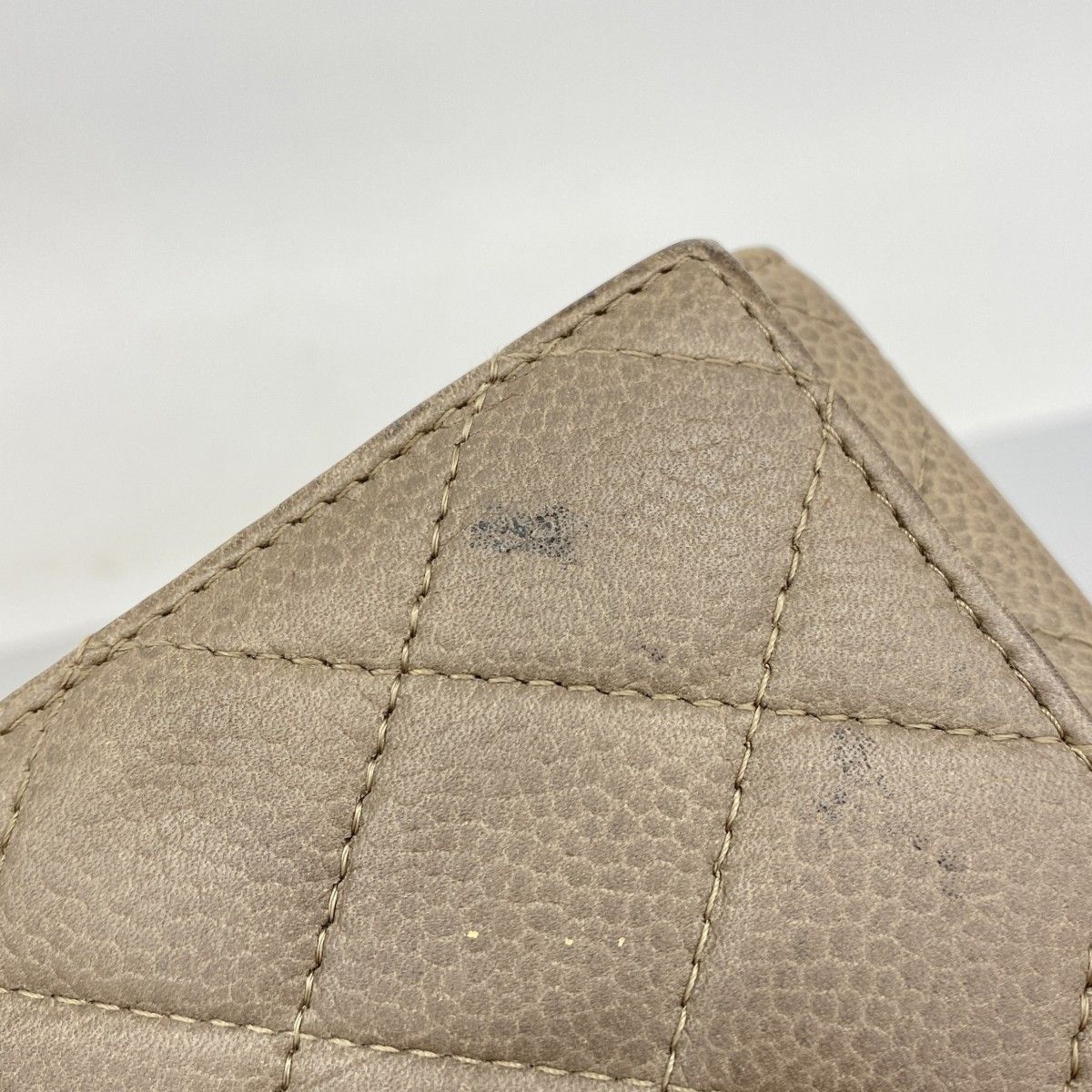 Chanel Wallet Quilted Caviar Leather Beige Silver — view 5