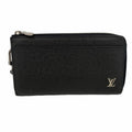 Louis Vuitton Wallet Taiga Zippy Dragonne Noir