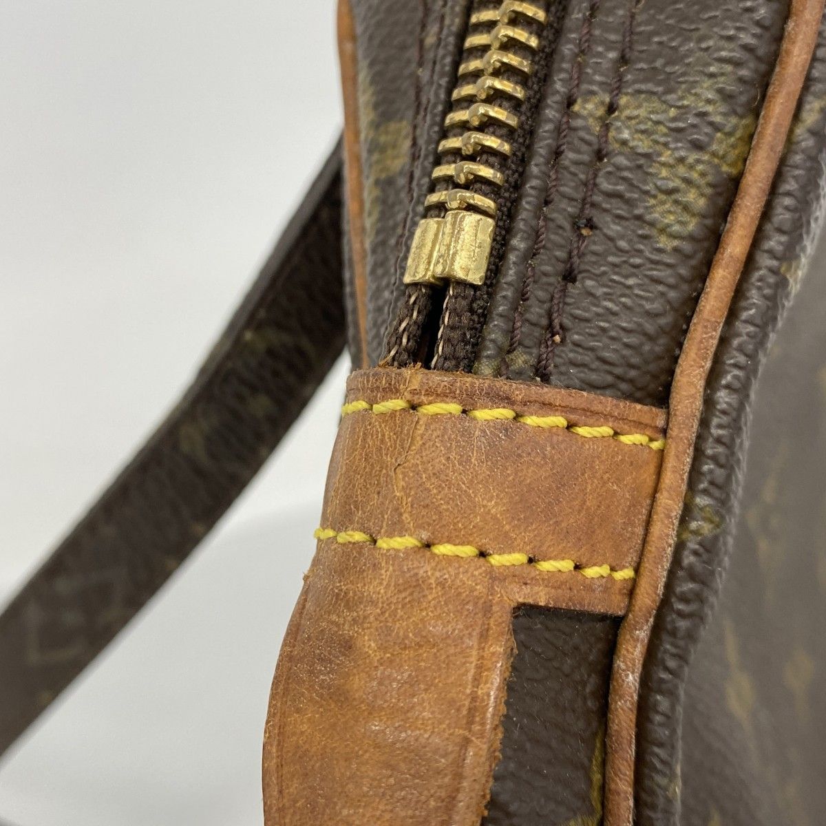 Louis Vuitton Shoulder Bag Monogram Pochette Ma Roulis Bandouliere Brown — view 8