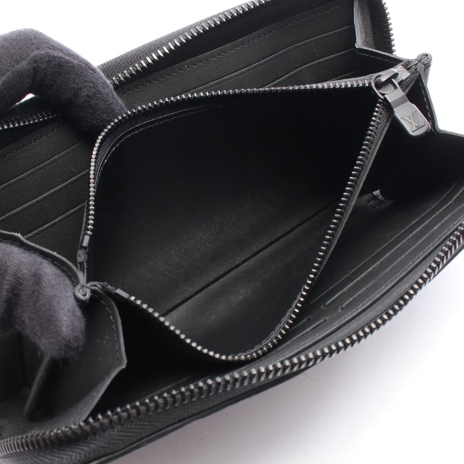 Louis Vuitton Round Wallet Zippy Horizontal Noir Leather — view 8