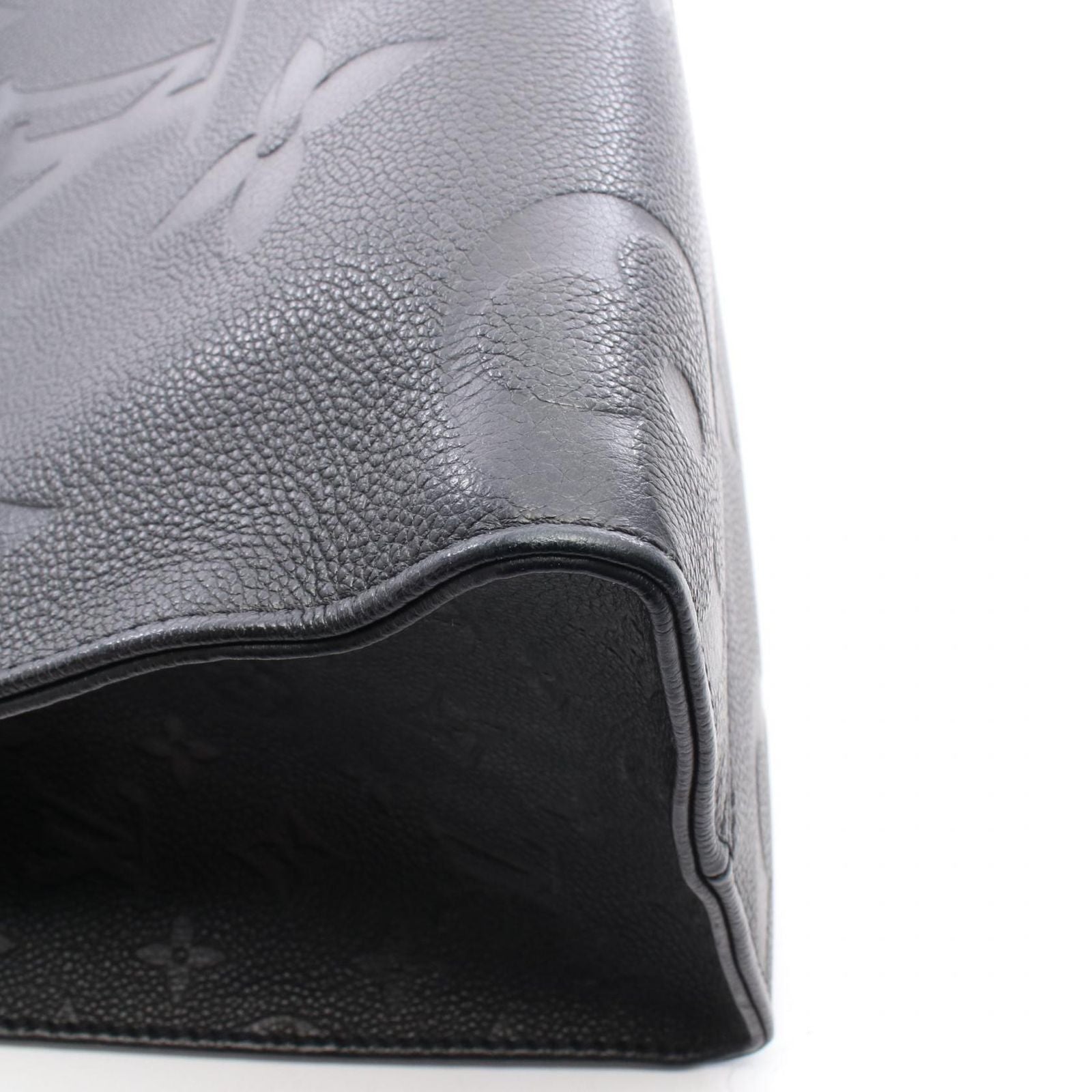 Louis Vuitton Tote On The Go MM Noir Leather — view 6