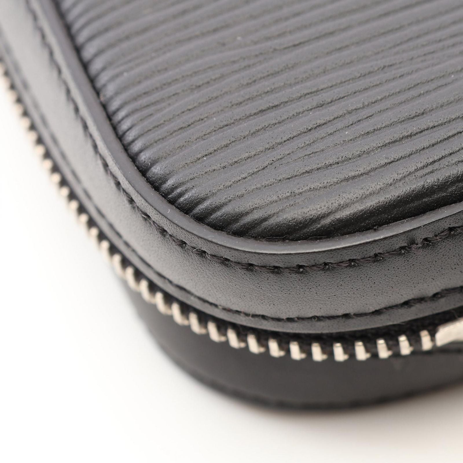 Louis Vuitton Round Wallet Dandy Noir Leather — view 7