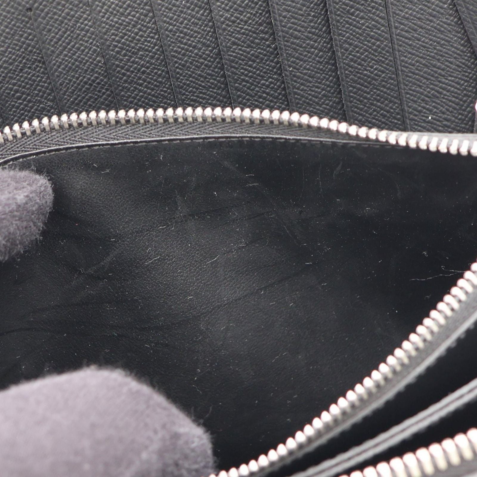 Louis Vuitton Round Wallet Dandy Noir Leather — view 9