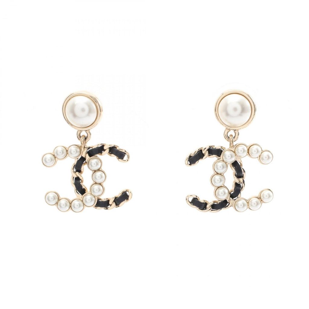 Chanel Earrings 25k CC Logo Leather