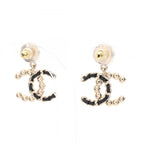 Chanel Earrings 25k CC Logo Leather — view 2