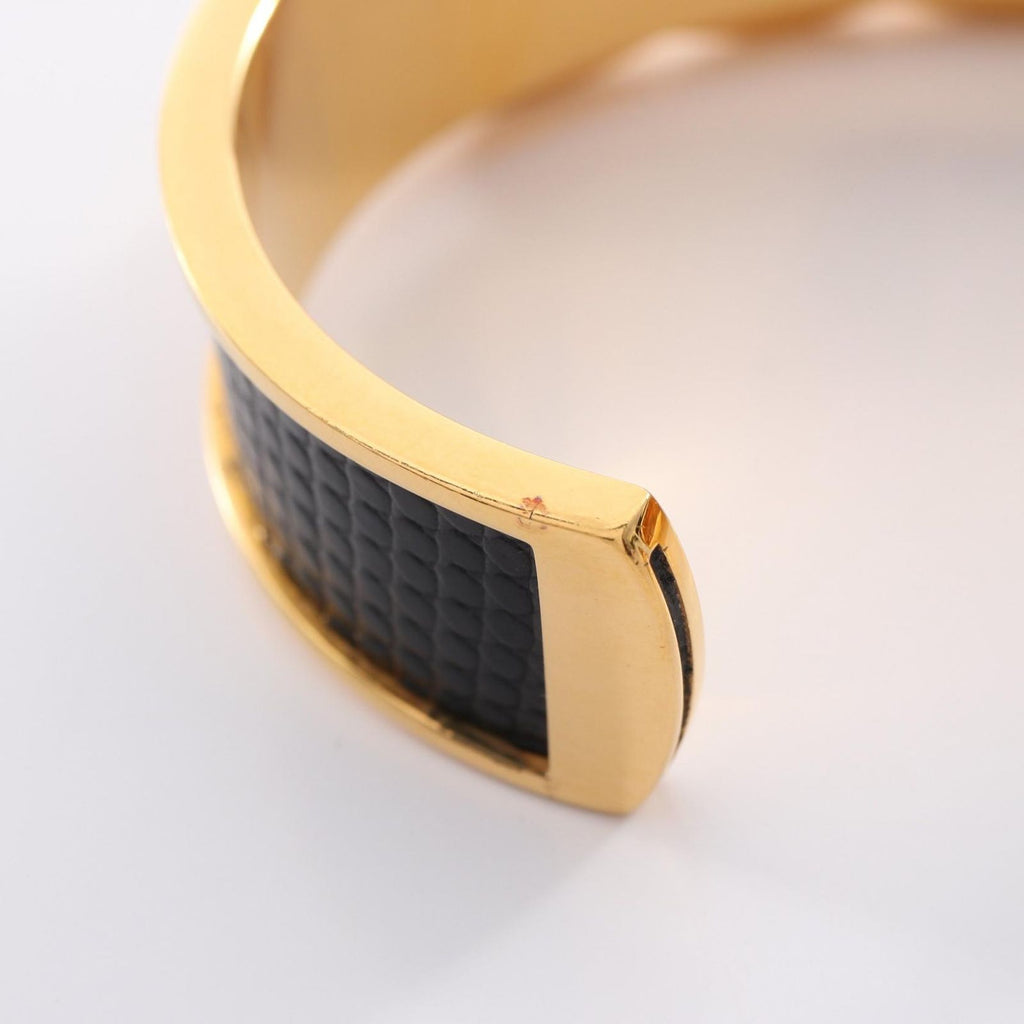 Hermes Bangle Bracelet Gold — view 5