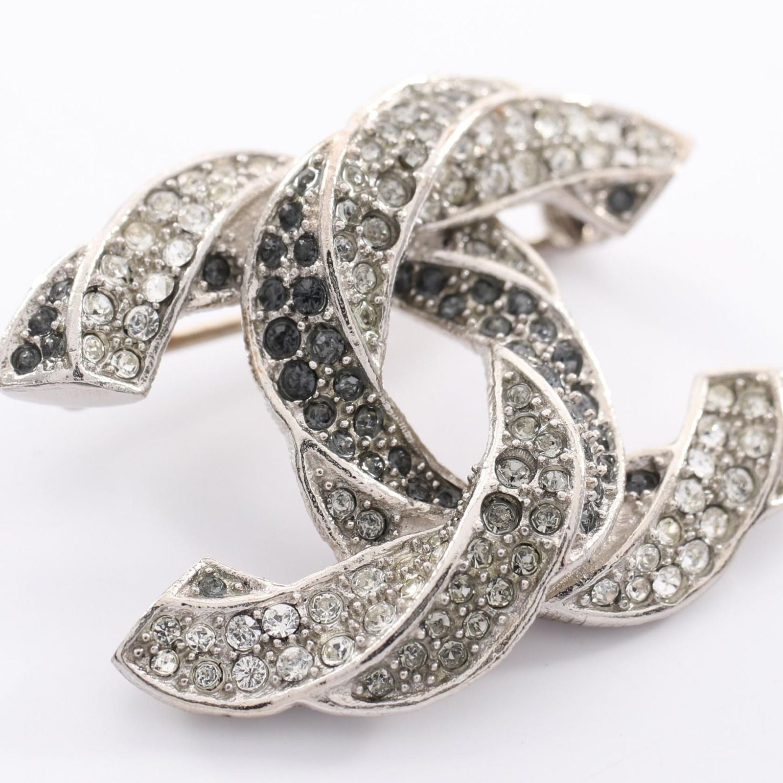 Chanel Brooch 16c CC Logo Stainless Steel — view 6