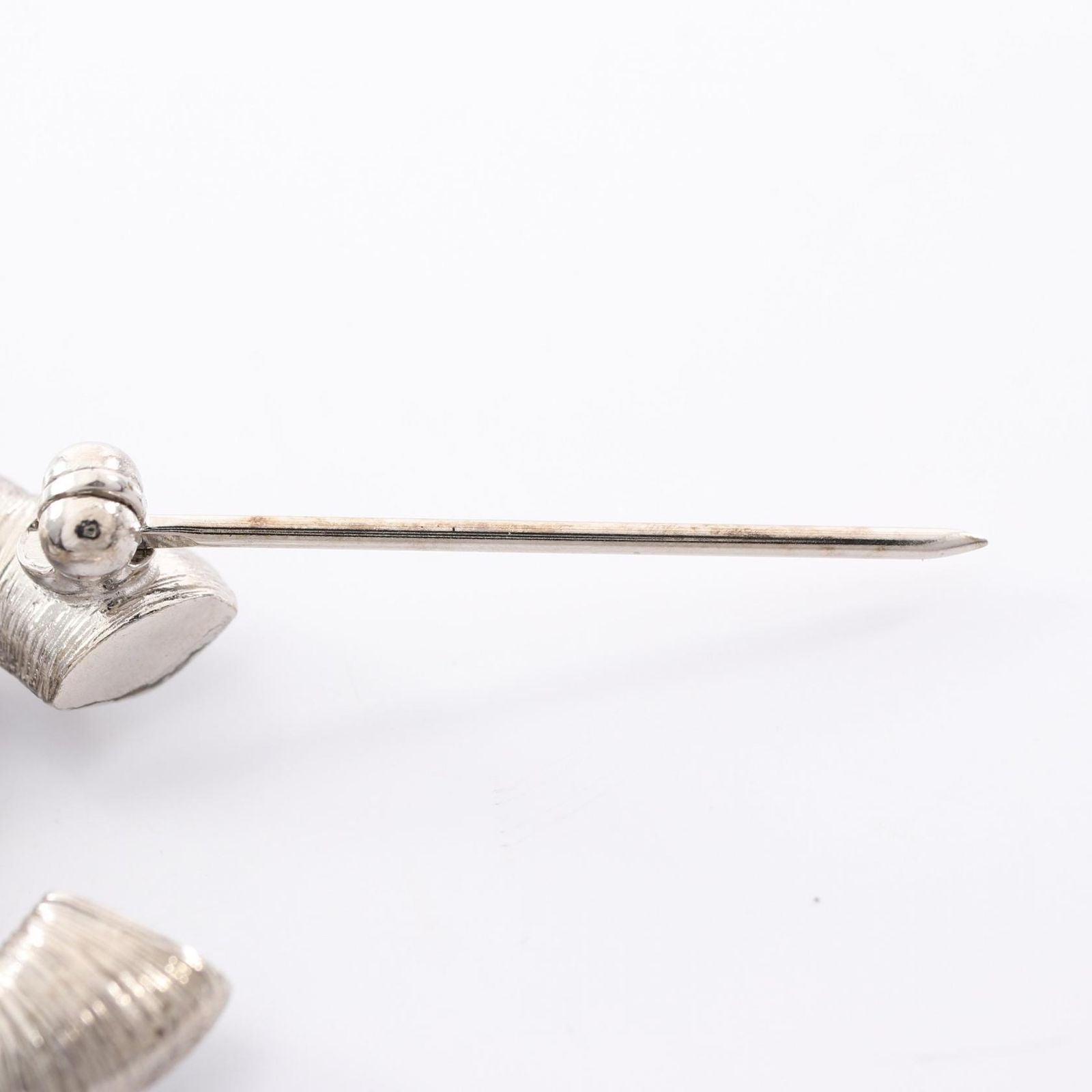 Chanel Brooch 16c CC Logo Stainless Steel — view 4