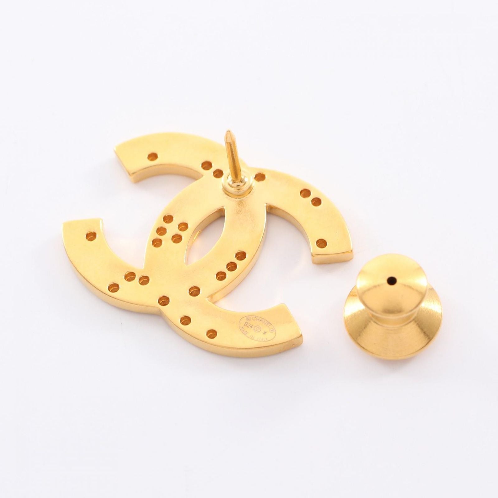 Chanel Brooch 24k CC Logo — view 2