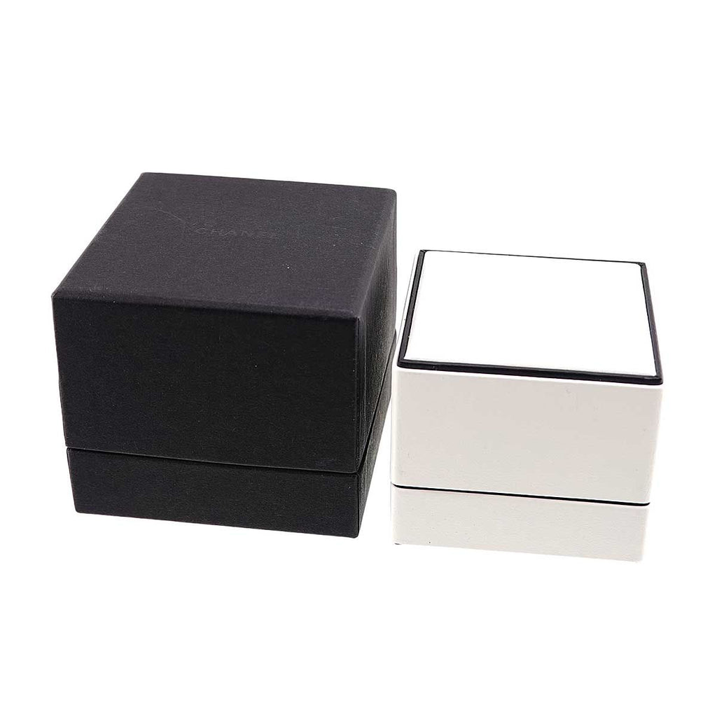 Chanel Coco Crush 62 Ring 18k WG White Gold 750 Quilted Certificate — view 9