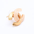 Chanel Earrings CC Logo 00 Gold Ivory Bicolor Metal — view 3