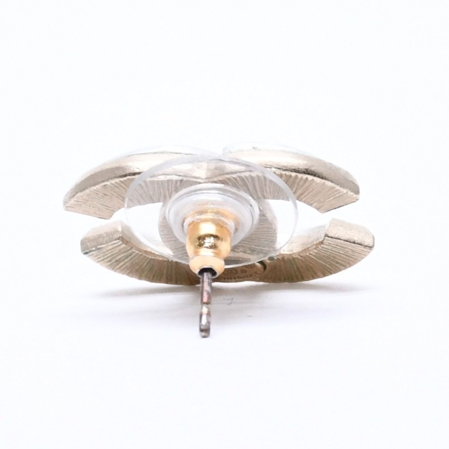 Chanel CC Logo Single Earrings Metal Silver Gold Bicolor — view 5