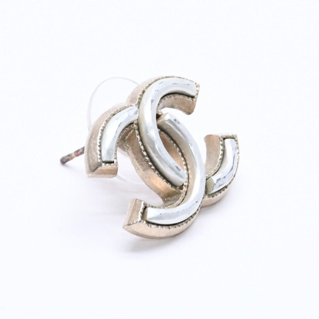 Chanel CC Logo Single Earrings Metal Silver Gold Bicolor — view 3