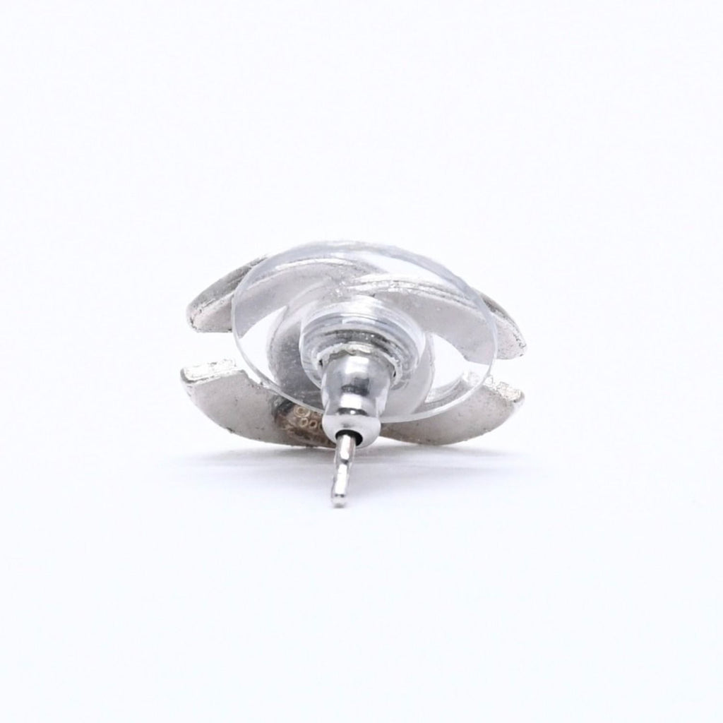 Chanel CC Logo Single Earrings 00 Metal Silver — view 5