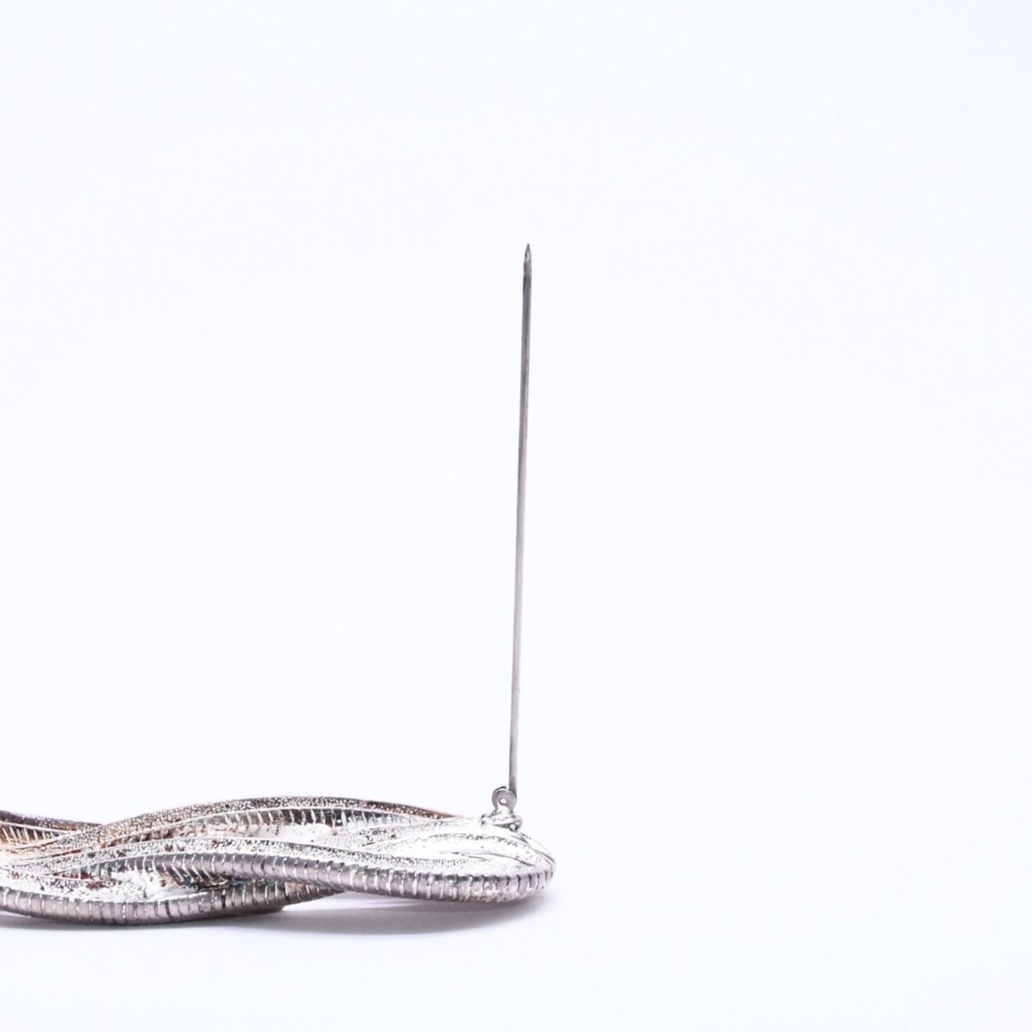 Chanel CC Logo Brooch Rope Motif 97 Metal Silver — view 6
