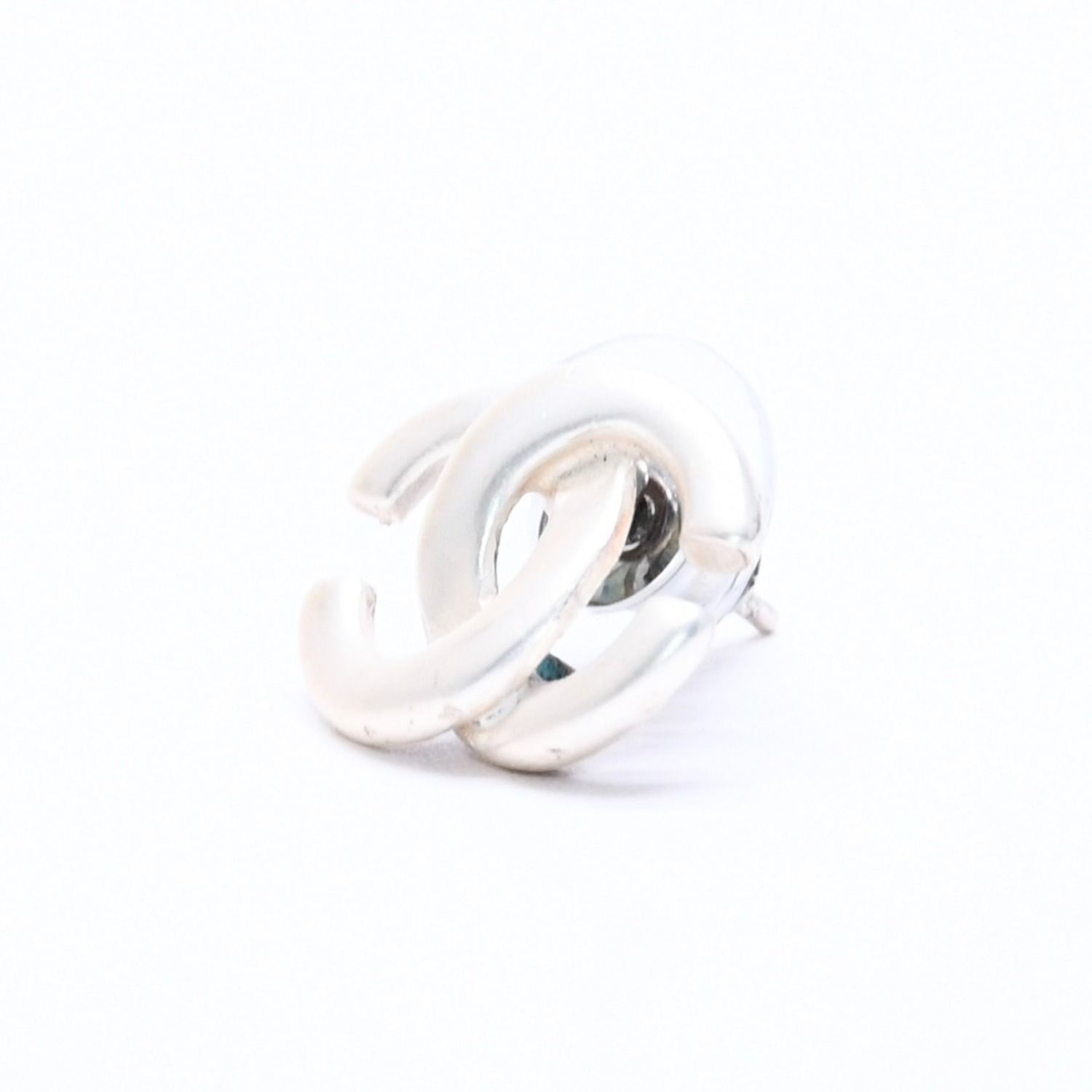 Chanel Single Earrings CC Logo Silver White 01 — view 2