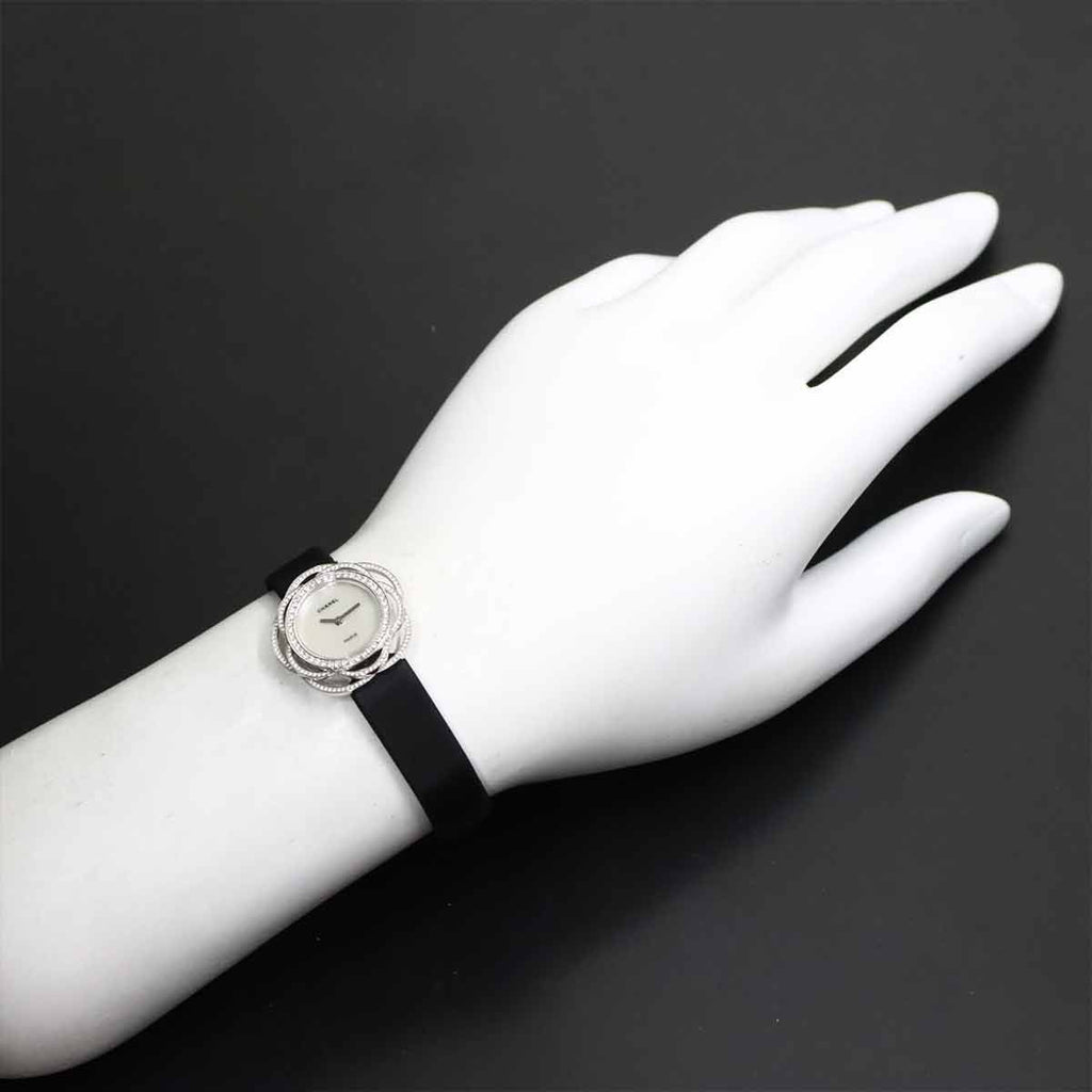 Chanel Camelia Diamond Bezel Watch White Shell 18k Gold Quartz — view 3