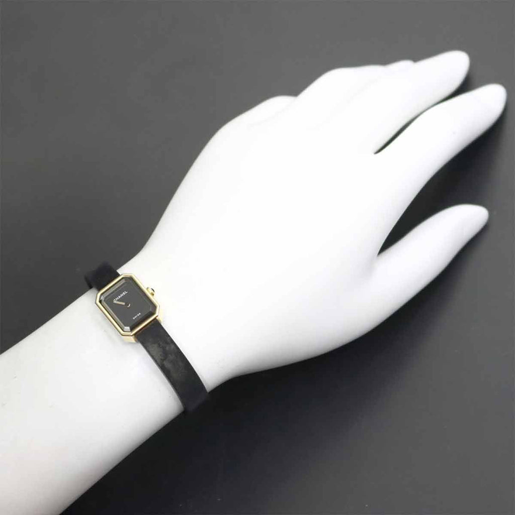 Chanel Premiere Velvet Watch Black 18k Yellow Gold Quartz — view 3